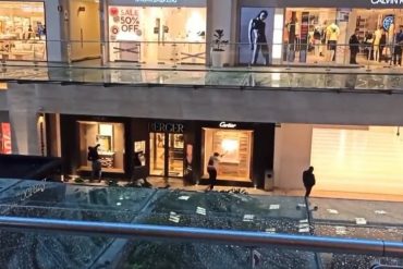 Atracan joyería en Plaza Antara a plena luz del día