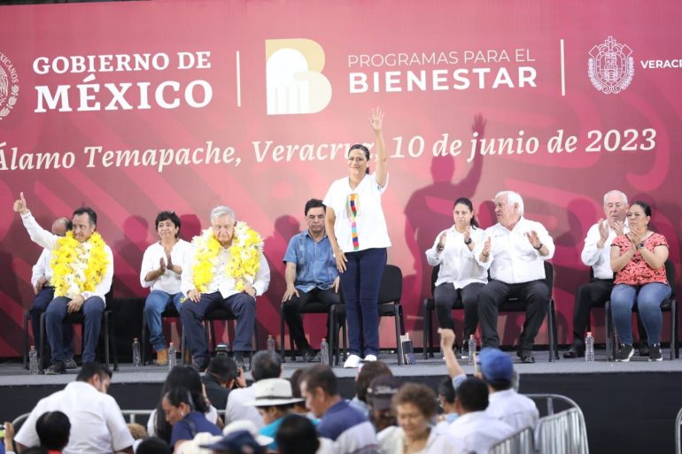 Ariadna Montiel acompañó a AMLO a supervisión de política de Bienestar en Puebla