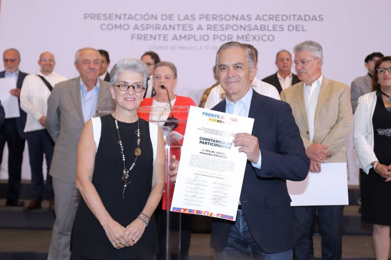 Frente Amplio por México valida a 13 aspirantes al 2024