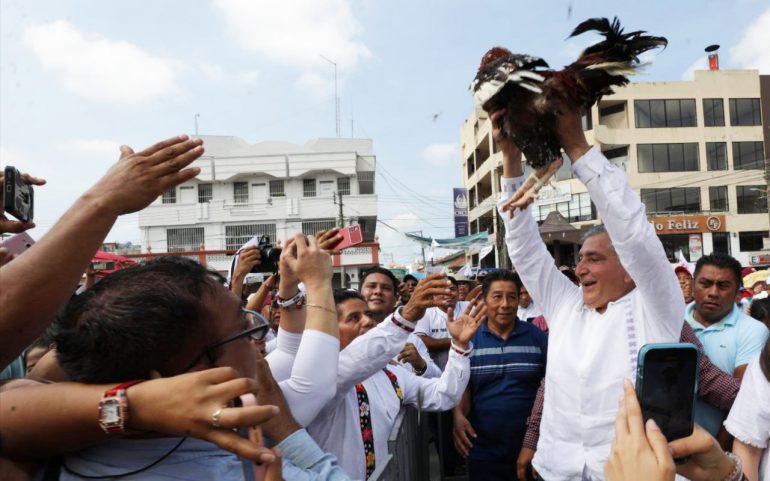Adán Augusto visita su tierra natal en Tabasco y lo nombran: “Hijo del Pueblo”