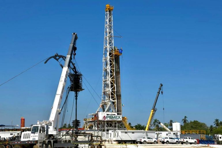Pemex mantiene crecimiento; producción de julio supera la del año pasado