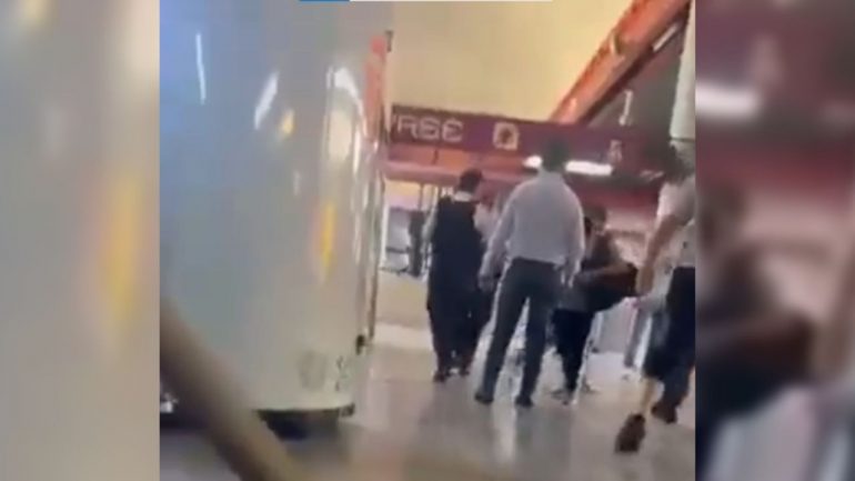 Comerciantes dan golpiza a Policías del Metro CDMX