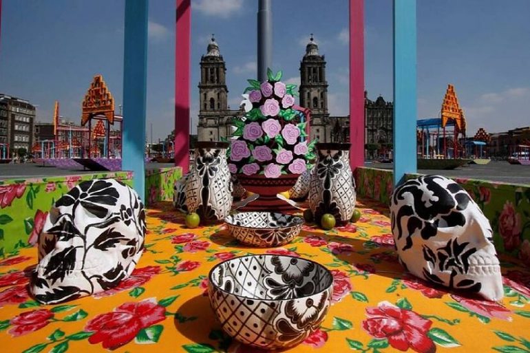 ¡Conoce la Mega Ofrenda en el Zócalo de la CDMX!