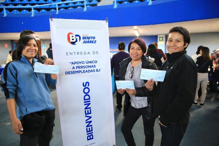 Alcaldía Benito Juárez entrega apoyos económicos a personas desempleadas