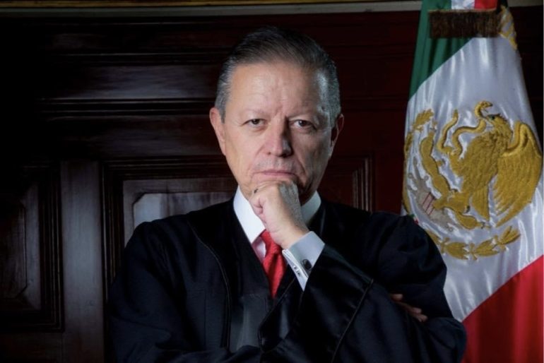 Arturo Zaldívar, ministro de la SCJN, presentó su renuncia al presidente AMLO.