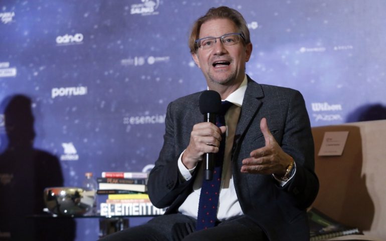 Andrés Roemer sale de la cárcel en Israel