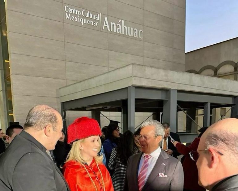 Encuentro clave entre la alcaldesa de Huixquilucan y el empresario Carlos Quintero Peralta