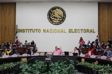 INE aprueba multas a partidos políticos
