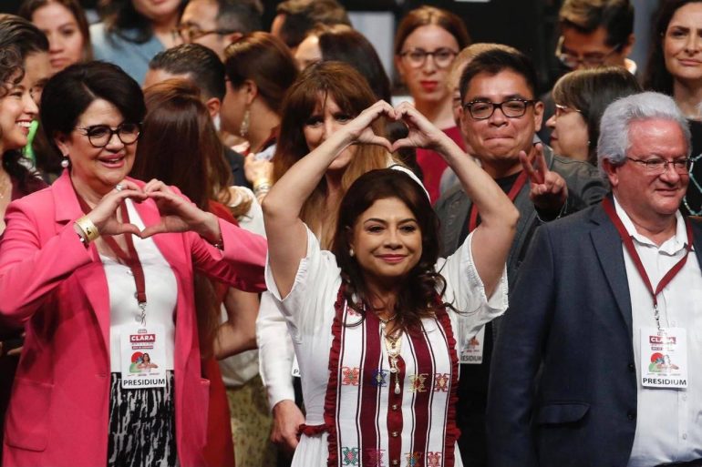 Veintiséis promesas de Brugada, en un Auditorio Nacional que no llenó
