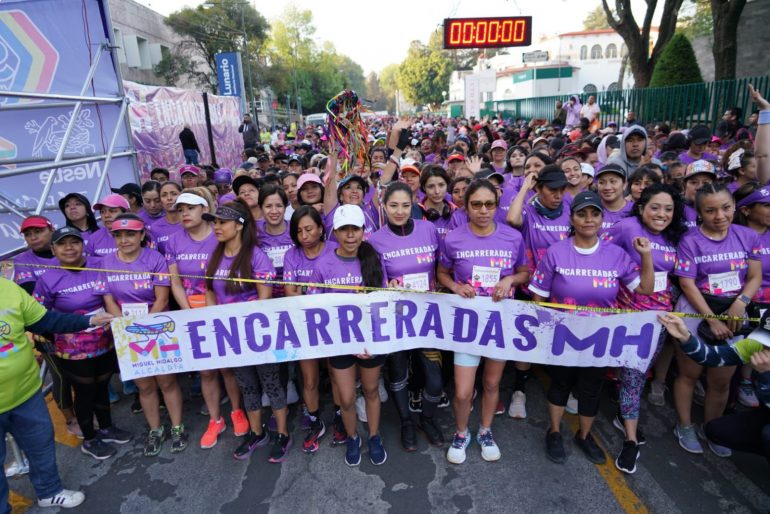 Corren más de cuatro mil «Encarreradas» en Miguel Hidalgo por Día de la Mujer