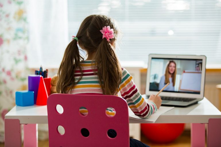 Iniciativa privada demanda la creación de entornos digitales seguros para mujeres y niñas