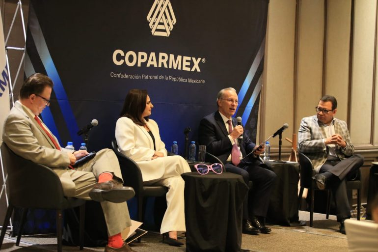 TEPJF se reúne con Coparmex 