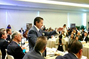 El servidor público debe sumar, no dividir, destaca Giovani Gutiérrez