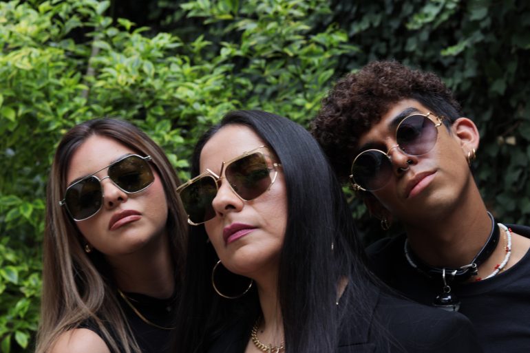 «Blackshades Experiences» presenta sus marcas de lujo en lentes 2024