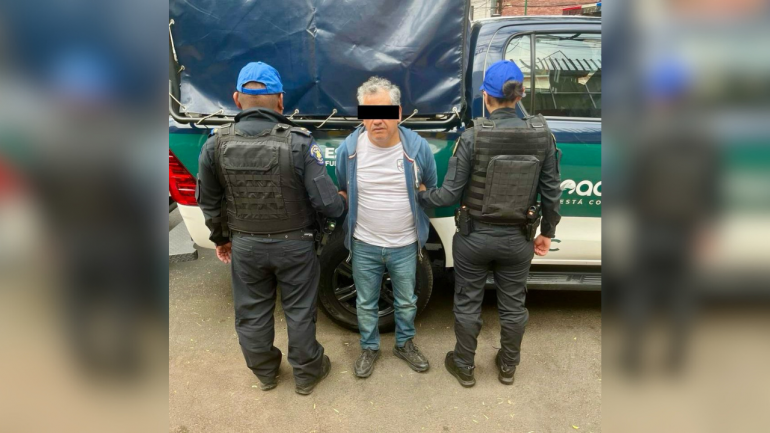 Detienen a presunto acosador de menores en Bachilleres 4