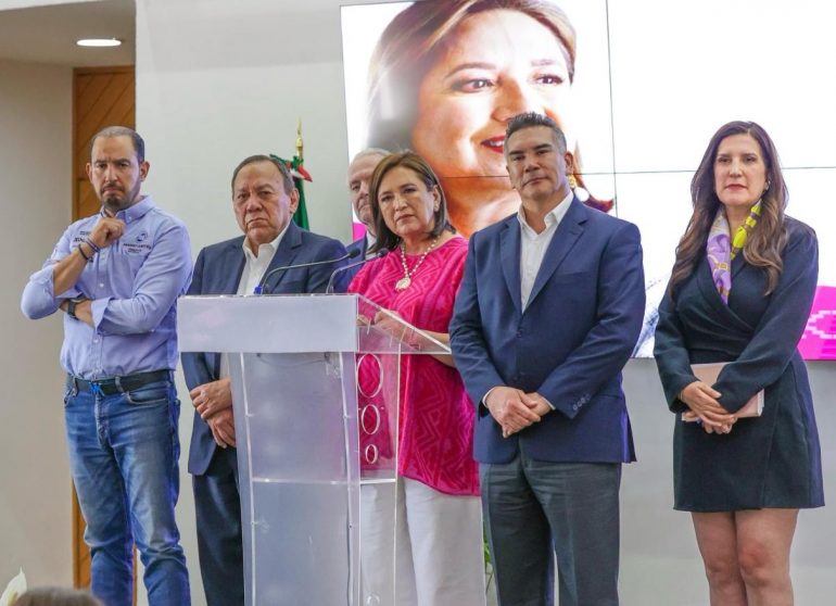 Xóchitl solicita al INE cancelar 