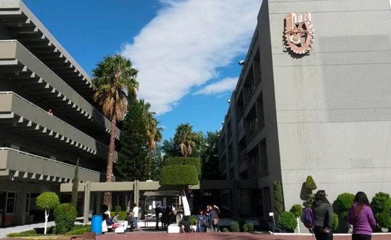 Amenazan en el IPN a trabajadores de aseo; acusan a perdedora de contrato