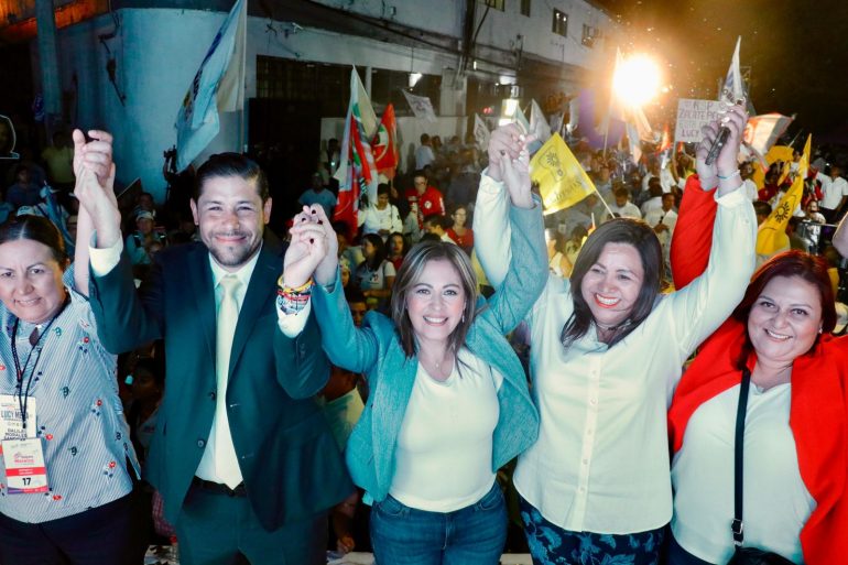 Lucy Meza se impone durante el primer debate por la gubernatura de Morelos