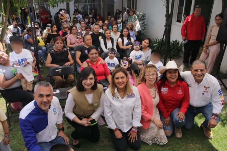 Alfa González firma el Pacto por la Primera Infancia