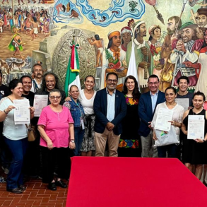 La Alcaldía Coyoacán ofreció certeza jurídica a 25 locatarias y locatarios pertenecientes al padrón histórico del Mercado Artesana