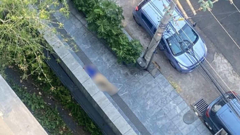 Hombre asesinado a balazos en la calle Lago Iseo