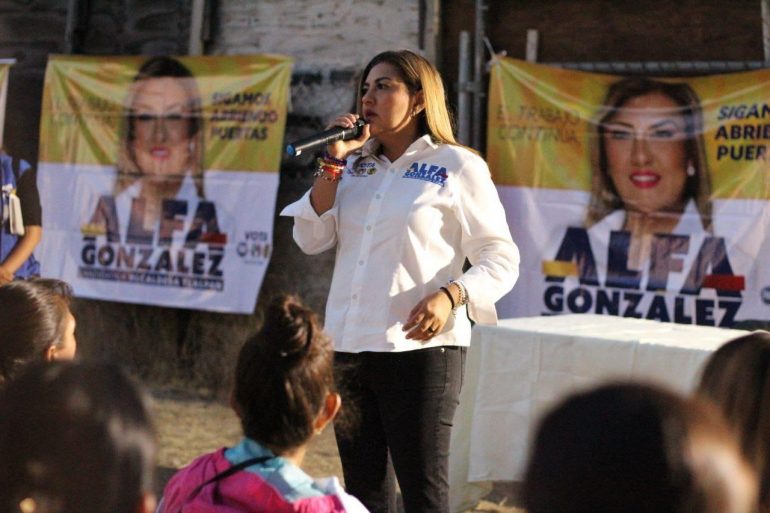 Alfa González anuncia estancias infantiles 