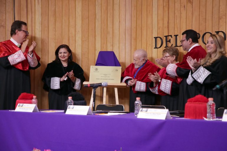 Otorga TEPJF Doctorado Honoris Causa a José Luna Ramos
