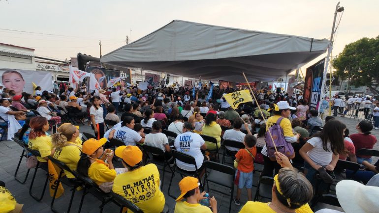 Piden a Lucy Meza devolución de 
