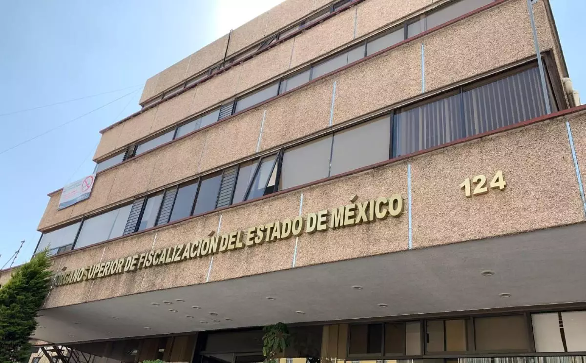 Presentan denuncias penales contra servidores públicos mexiquenses priistas