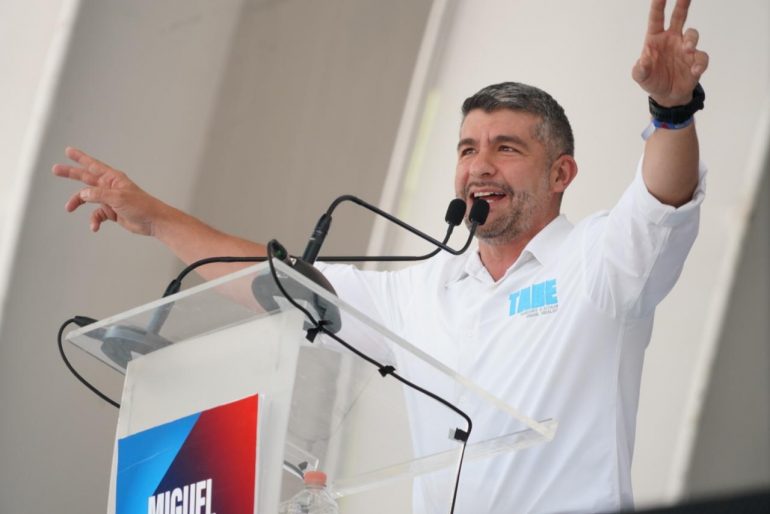 Cierra Tabe campaña ante miles de simpatizantes