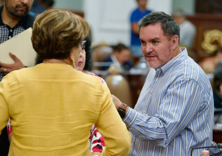Federico Döring defiende tarifa preferencial del PAN