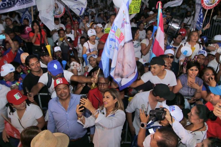 Alfa González cierra campaña con Taboada en Ajusco medio