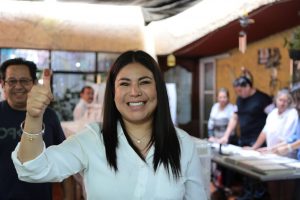Lourdes Paz acude a emitir su voto