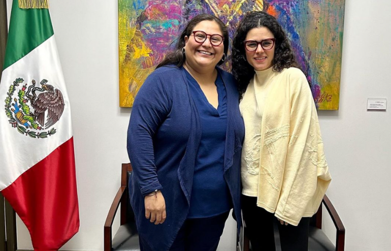 Citlalli Hernández y María Luisa Alcalde