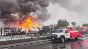 Incendio afectó 30 vivienda cerca del AICM
