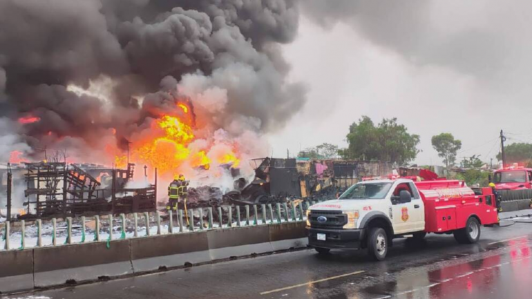 Incendio afectó 30 vivienda cerca del AICM