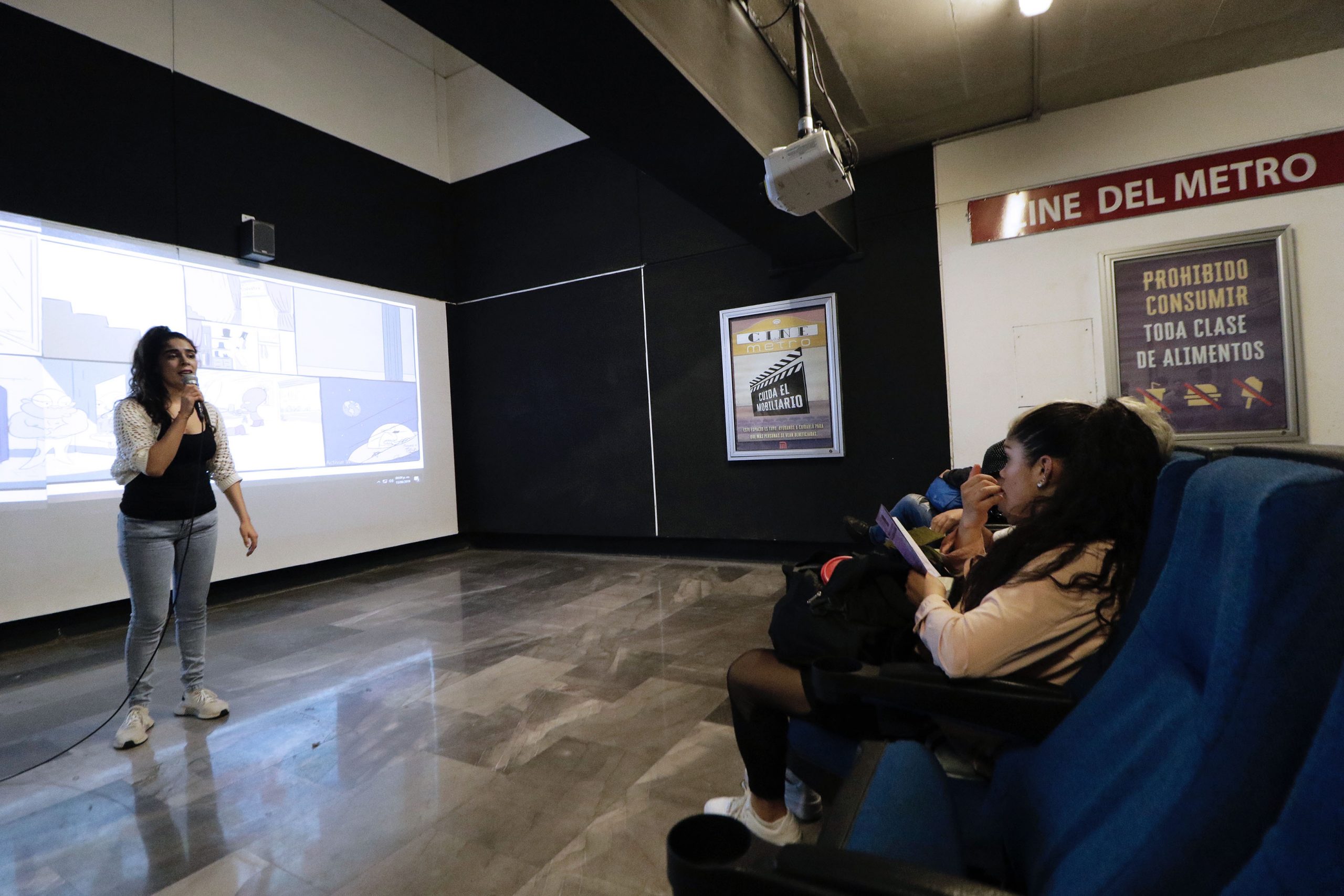 Cine en el Metro
