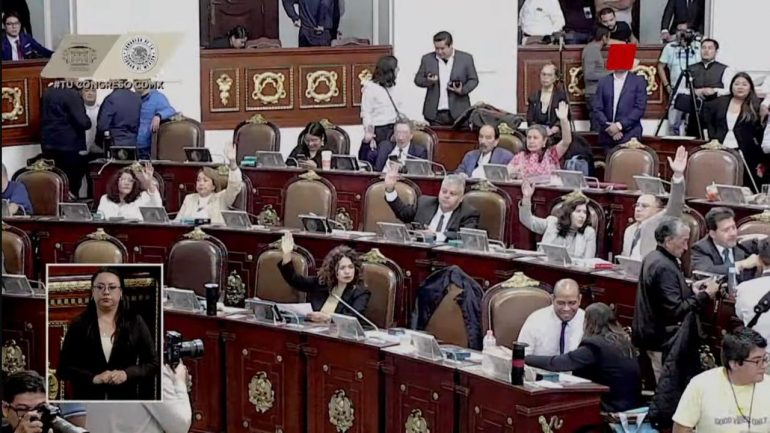 Posponen ¡por seis años! garantías de derechos para burocracia capitalina