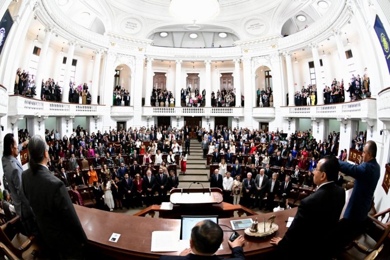 Avasalla la 4T en el Congreso capitalino, al asegurar mayoría total