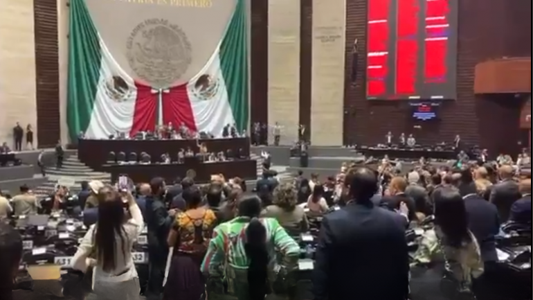 Aplazan discusión sobre revocación de mandato