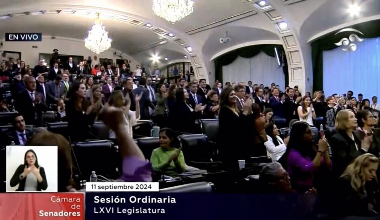 Aprueban Reforma al Poder Judicial, el voto de Yunes fue decisivo