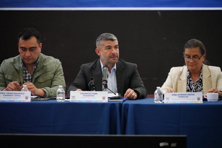 Instala Tabe comité para coordinar obras en calles de Miguel Hidalgo