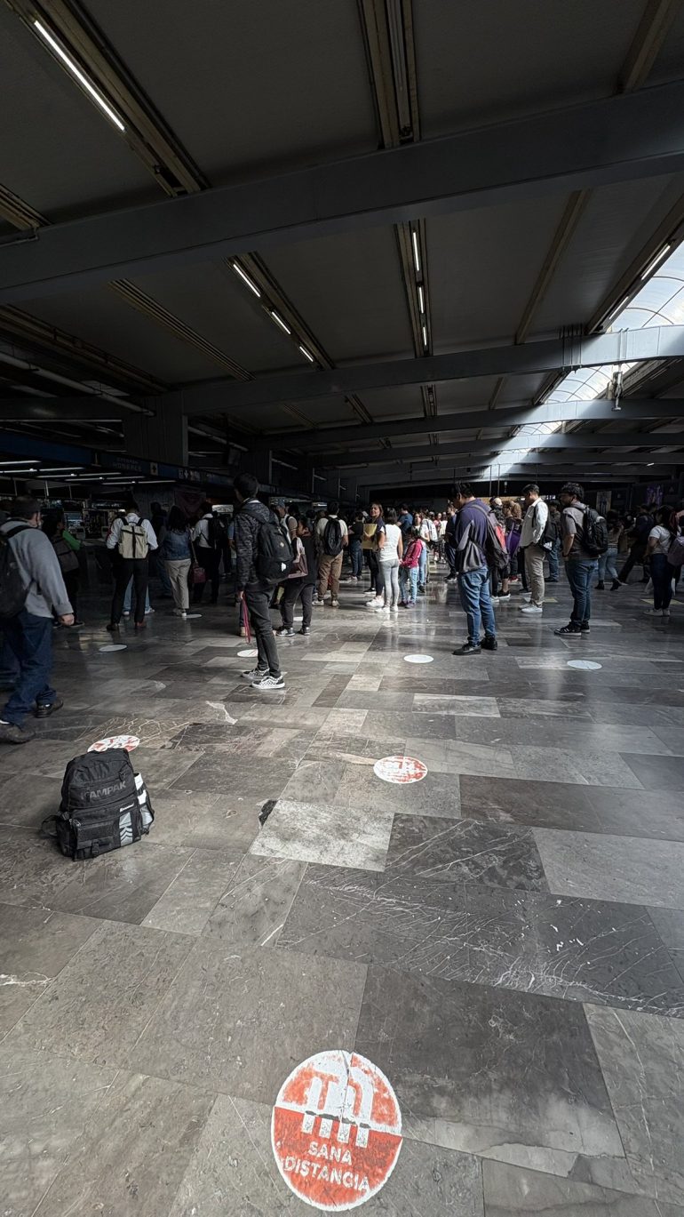 Desalojos, apagones y cierre de estaciones: Metro CDMX