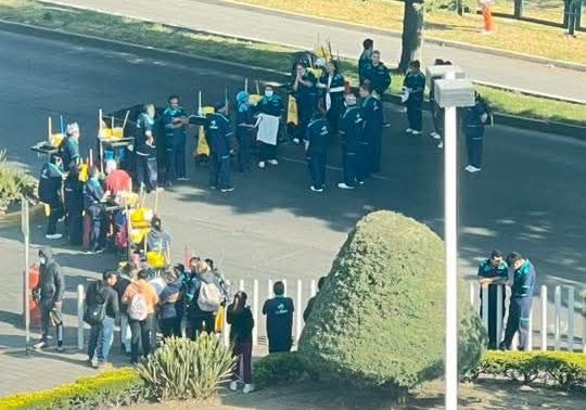 Trabajadores de limpieza del ISSEMyM acusan impagos