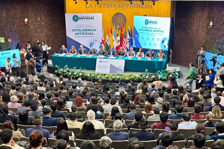 México avanza hacia una ley de Inteligencia Artificial: inician Congreso Internacional