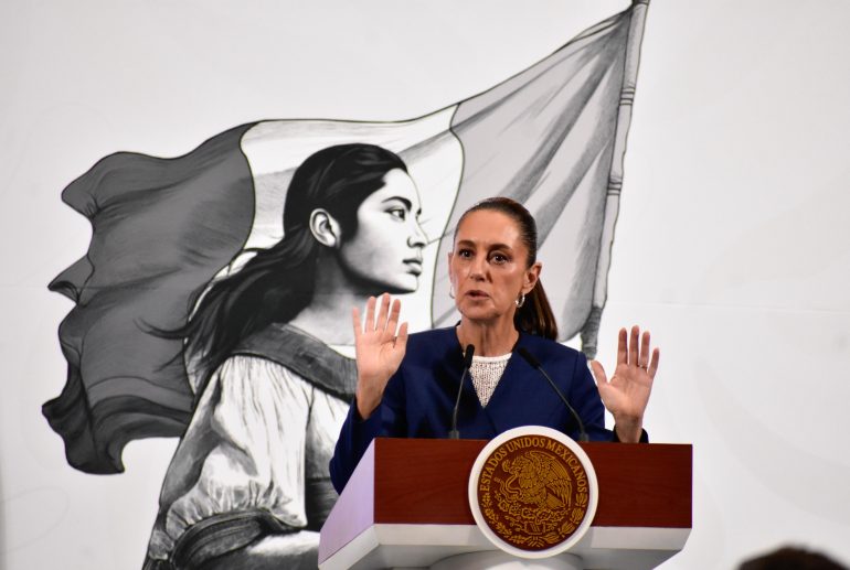 EE. UU. reprende a Sheinbaum por protestas en Los Ángeles; ella rechaza las acusaciones