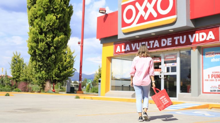 FEMSA y ACNUR abren camino hacia la inclusión laboral de personas refugiadas