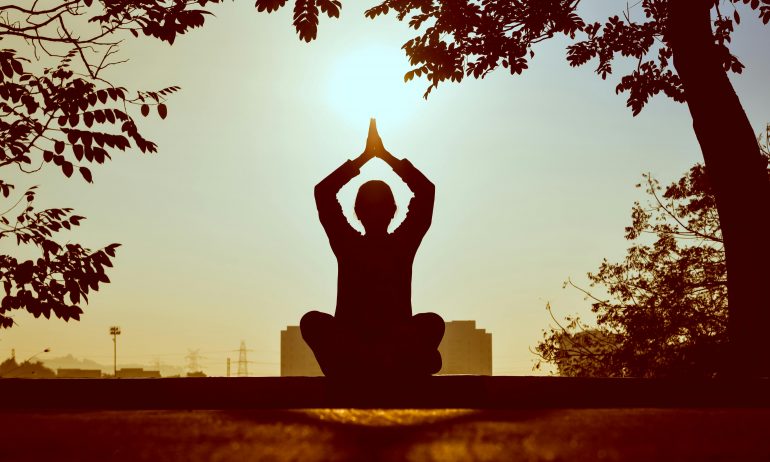 ¿Qué es yoga? Una visión general para todos