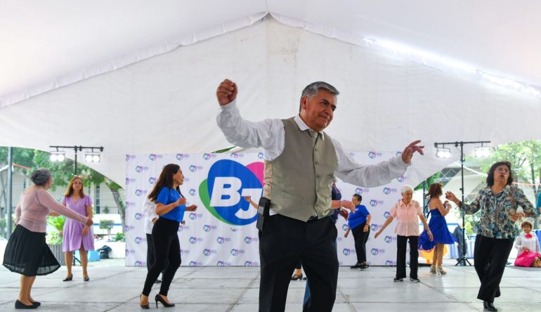 Adultos mayores, pilares de Benito Juárez: Luis Mendoza reconoce su aporte en el Día de los Abuelos