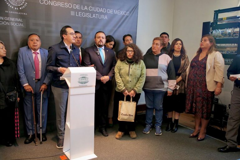 Señalan vecinos y diputados a bares que generan inseguridad en Coapa